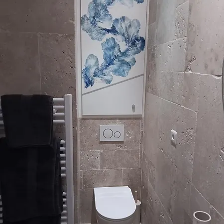 شقة Adorable Vieil أنتيب