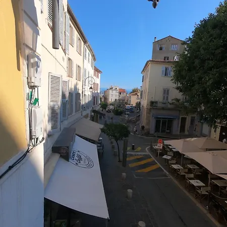 Adorable Vieil Appartement *